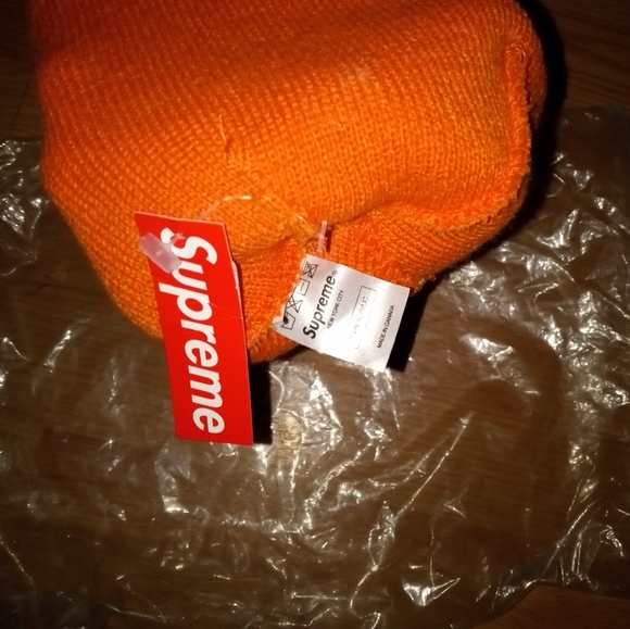 Supreme Team Beanie - Picture 5 of 6